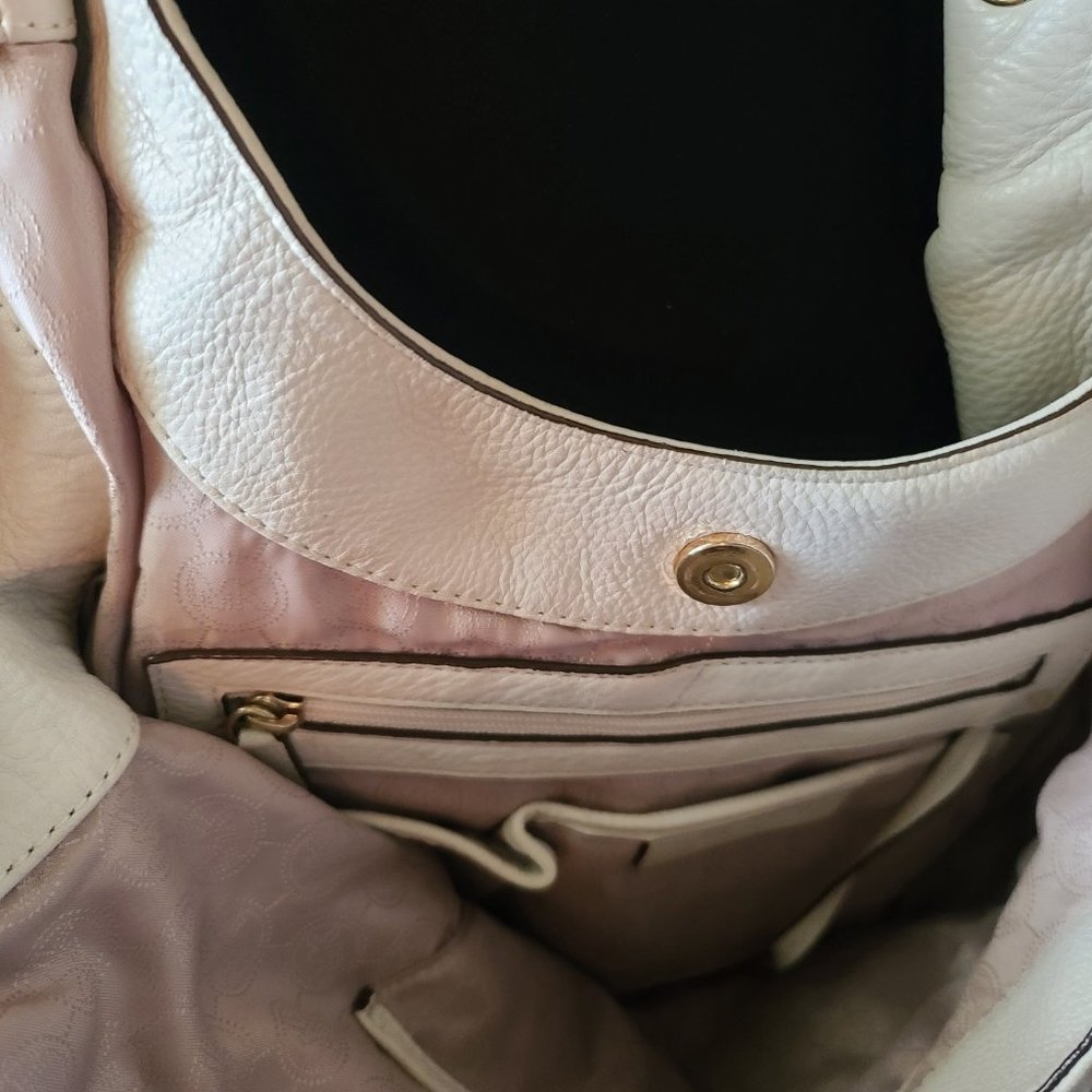 Handbag - Picture 3 of 3